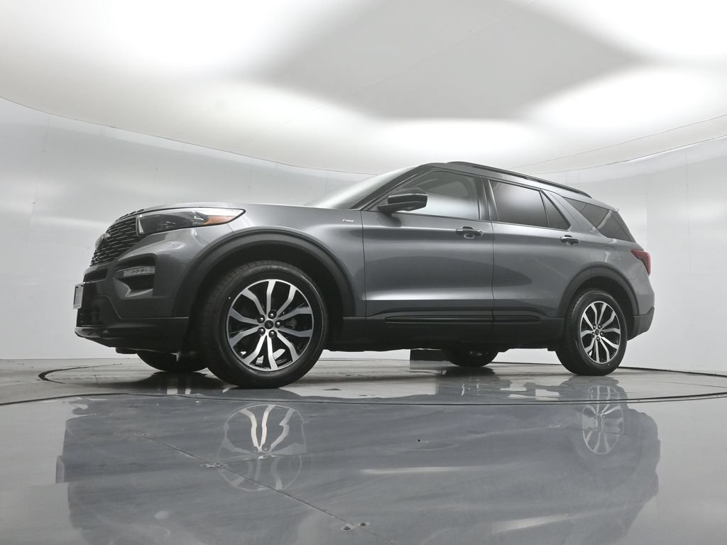 Certified 2022 Ford Explorer ST-Line w/ Class IV Trailer Tow Package AWD/4WD image 45