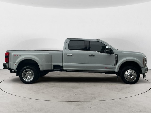 Certified 2026 Ford F450 Platinum w/ Platinum Plus Package AWD/4WD image 4