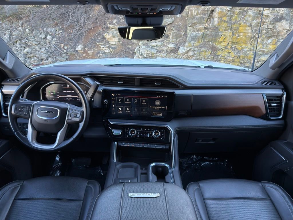 Used 2024 GMC Sierra 3500 Denali w/ Denali Reserve Package image 10