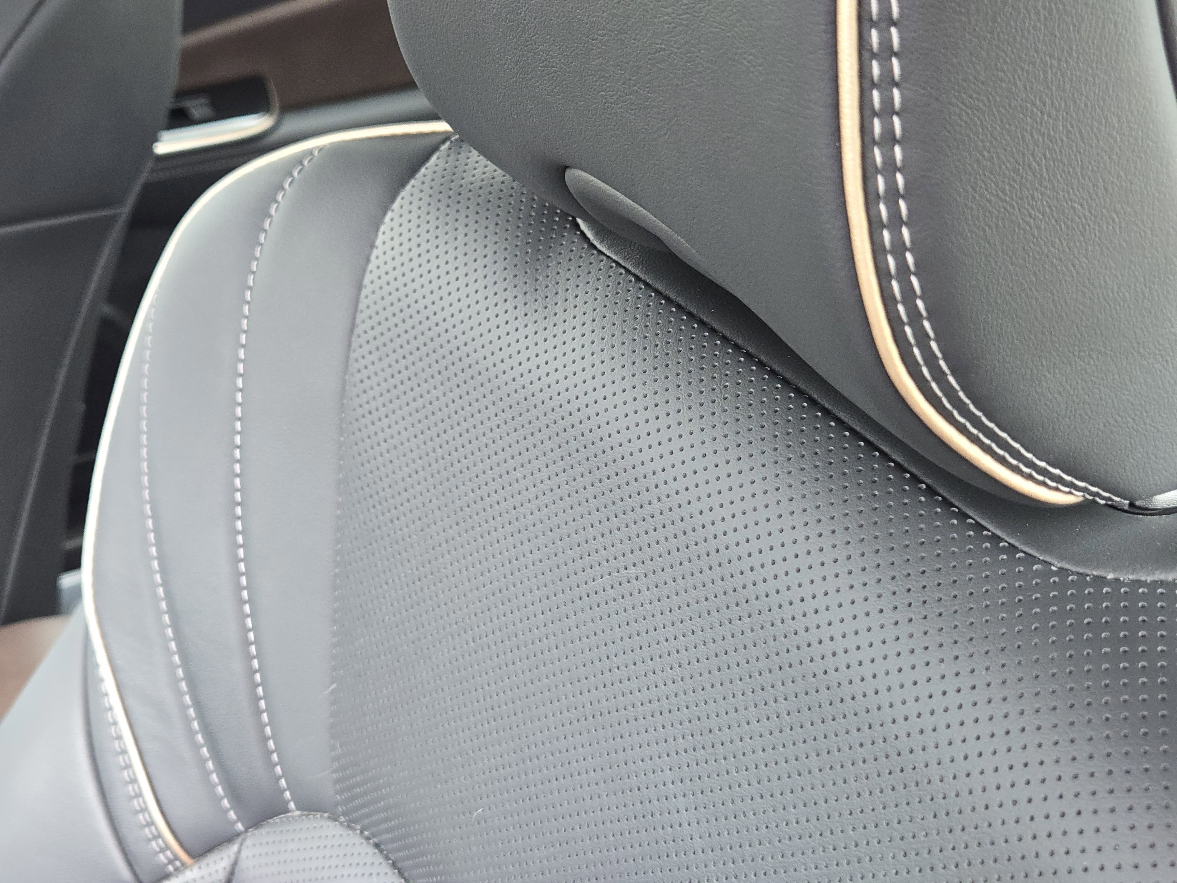 Used 2024 Toyota Crown AWD/4WD image 16