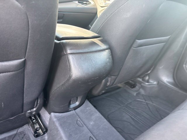 Used 2021 Chevrolet Malibu RS FWD image 32