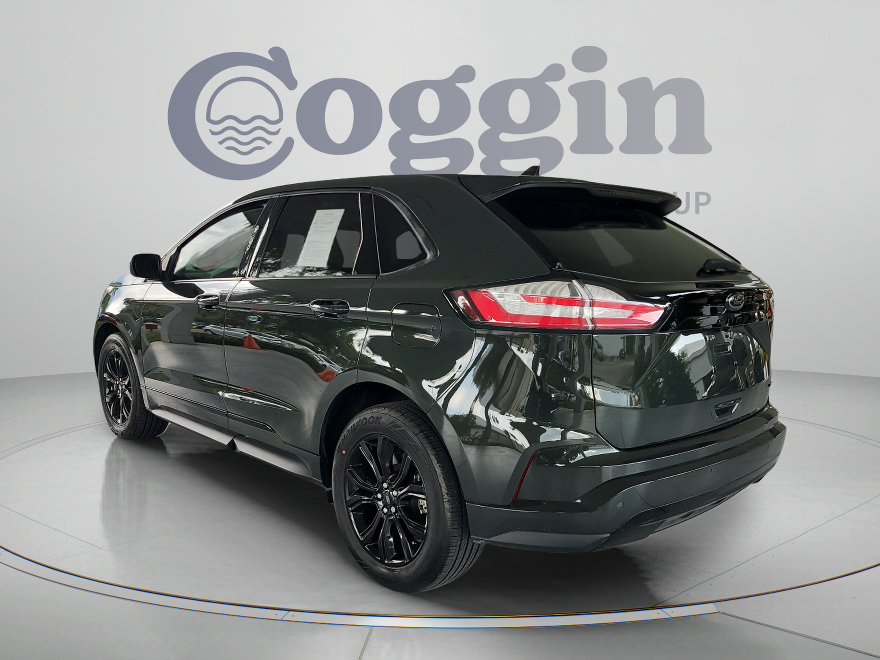 Certified 2024 Ford Edge SE w/ Black Appearance Package AWD/4WD image 3