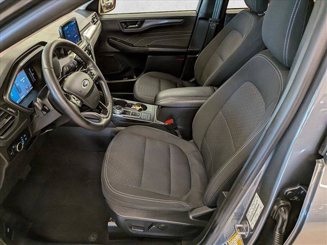 Certified 2024 Ford Escape Active AWD/4WD image 17