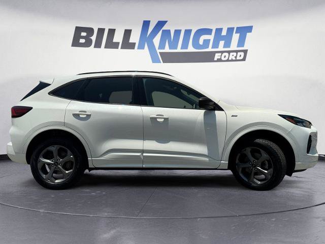 Certified 2024 Ford Escape ST-Line w/ Tech Pack #1 AWD/4WD image 6