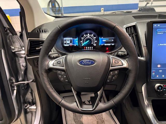 Certified 2024 Ford Edge Titanium AWD/4WD image 14