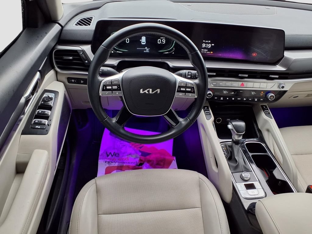 Used 2023 Kia Telluride S FWD image 9