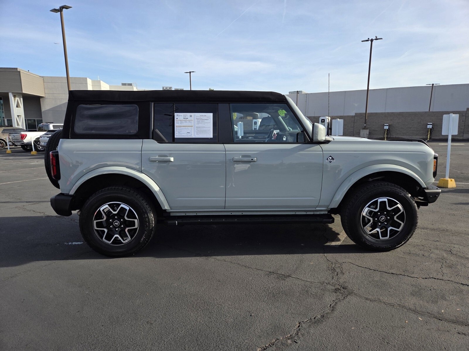 Certified 2024 Ford Bronco Outer Banks image 6