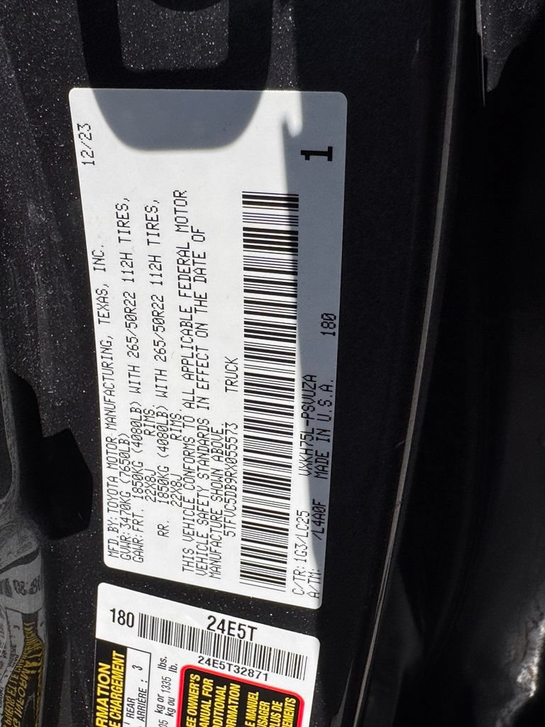 Used 2024 Toyota Tundra Capstone AWD/4WD image 31