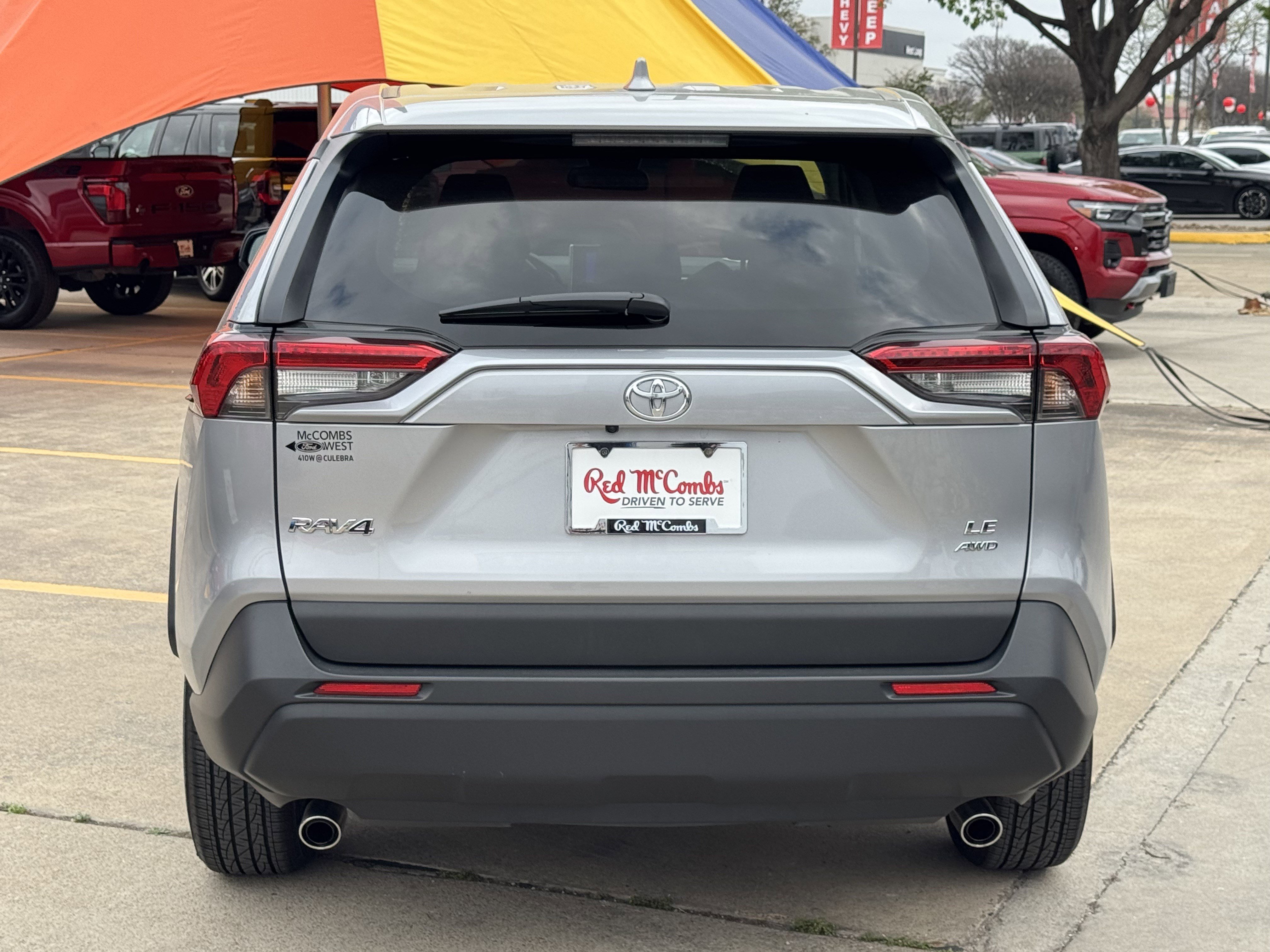 Used 2025 Toyota RAV4 LE image 6