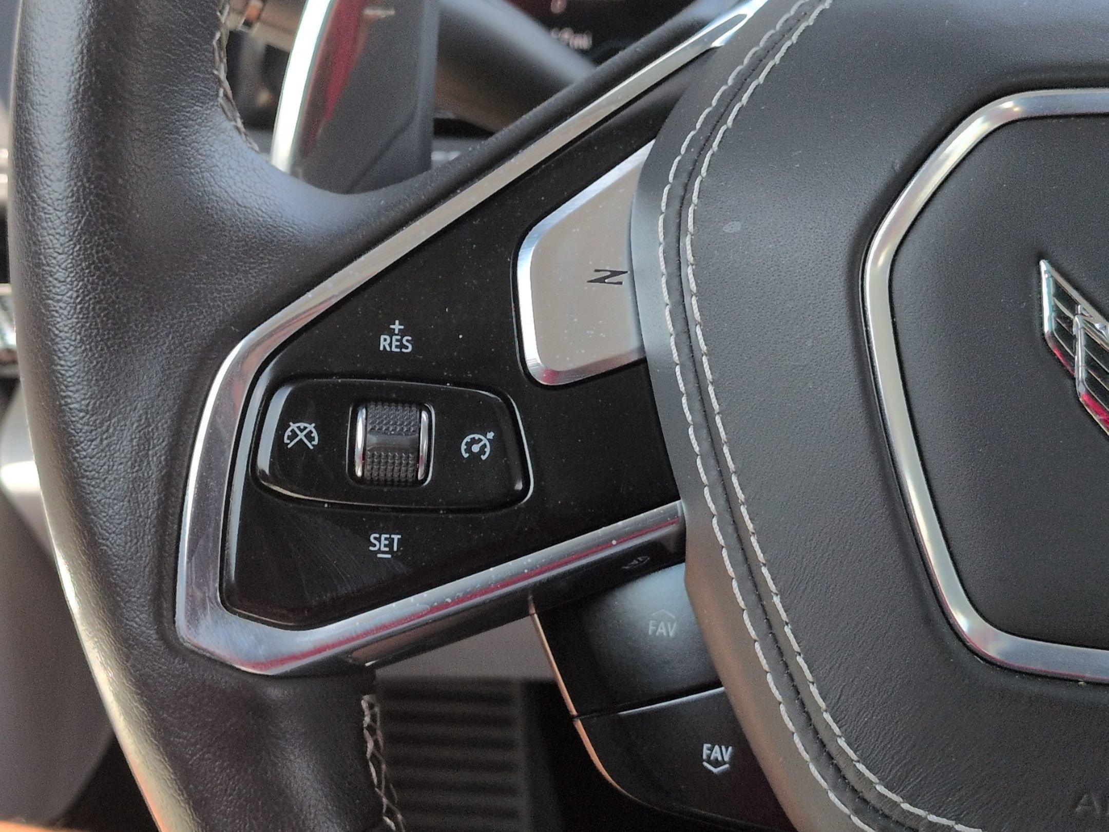 Used 2023 Chevrolet Corvette Stingray Premium Conv w/ Z51 Performance Package RWD image 18