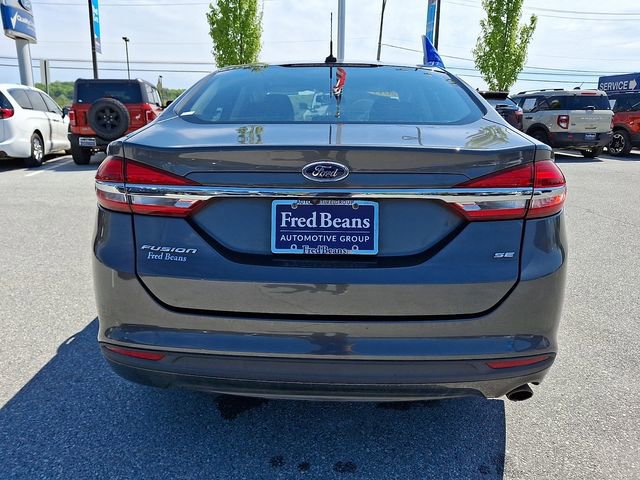 Certified 2017 Ford Fusion SE FWD image 9