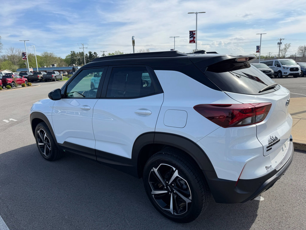 Used 2022 Chevrolet TrailBlazer RS w/ Technology Package AWD/4WD image 6