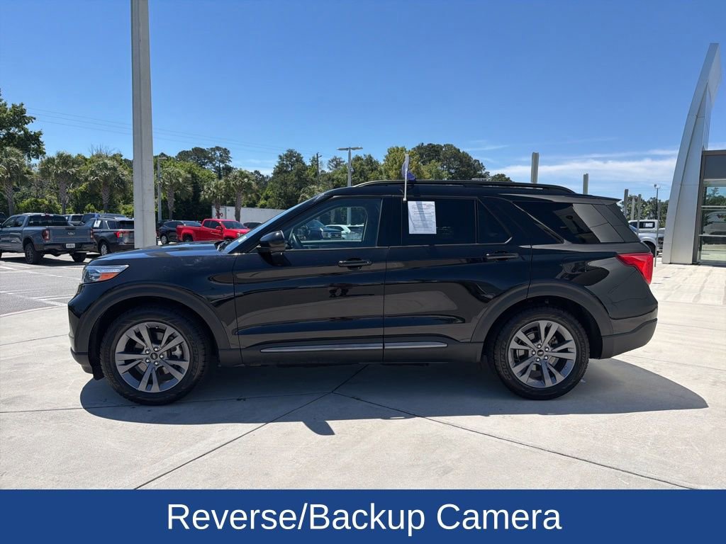 Certified 2023 Ford Explorer XLT w/ Equipment Group 202A RWD image 4