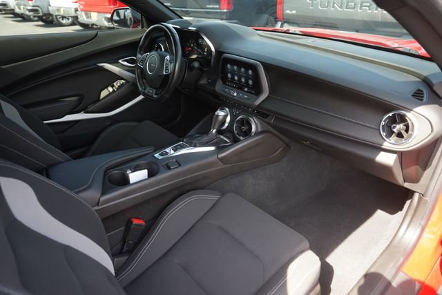 Used 2022 Chevrolet Camaro SS RWD image 13