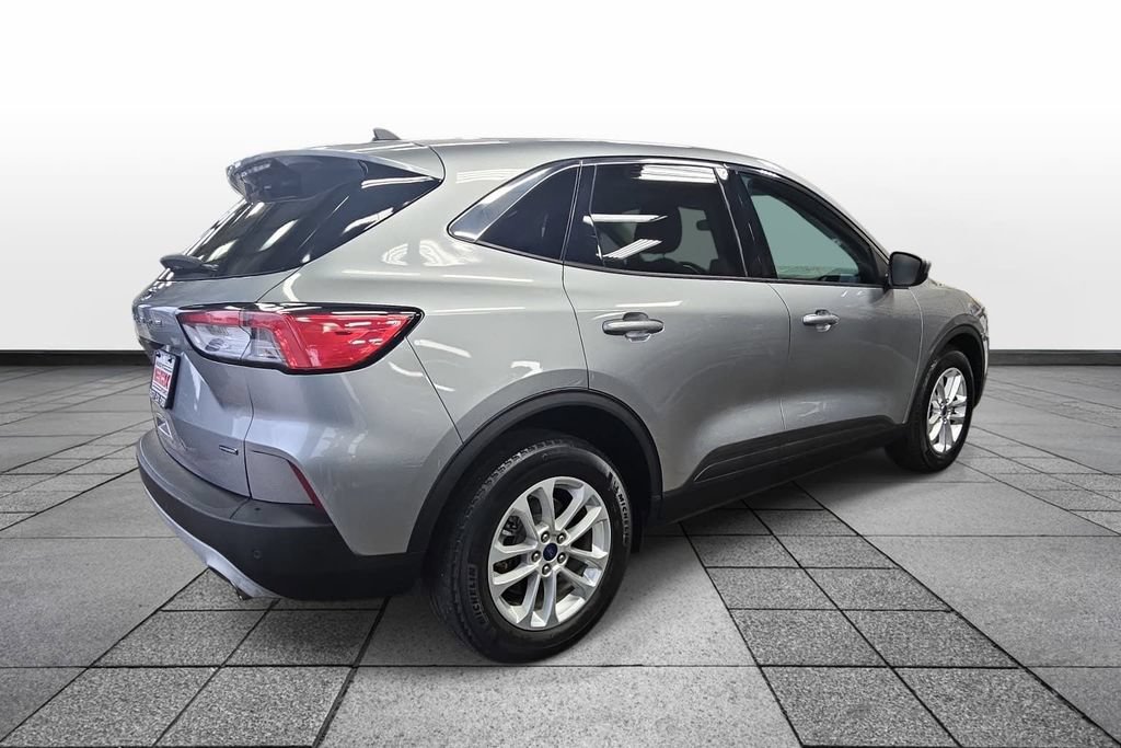 Certified 2021 Ford Escape SE FWD image 5