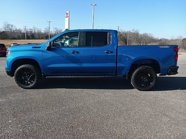 Used 2023 Chevrolet Silverado 1500 Custom Trail Boss w/ LPO, Dark Essentials Package AWD/4WD image 6