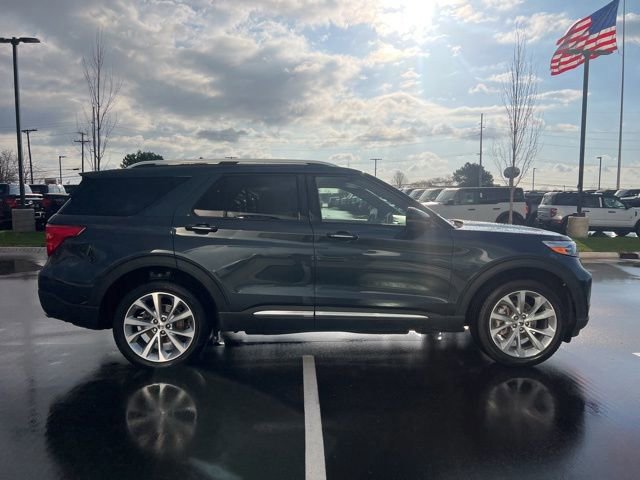 Certified 2022 Ford Explorer Platinum w/ Equipment Group 601A image 2