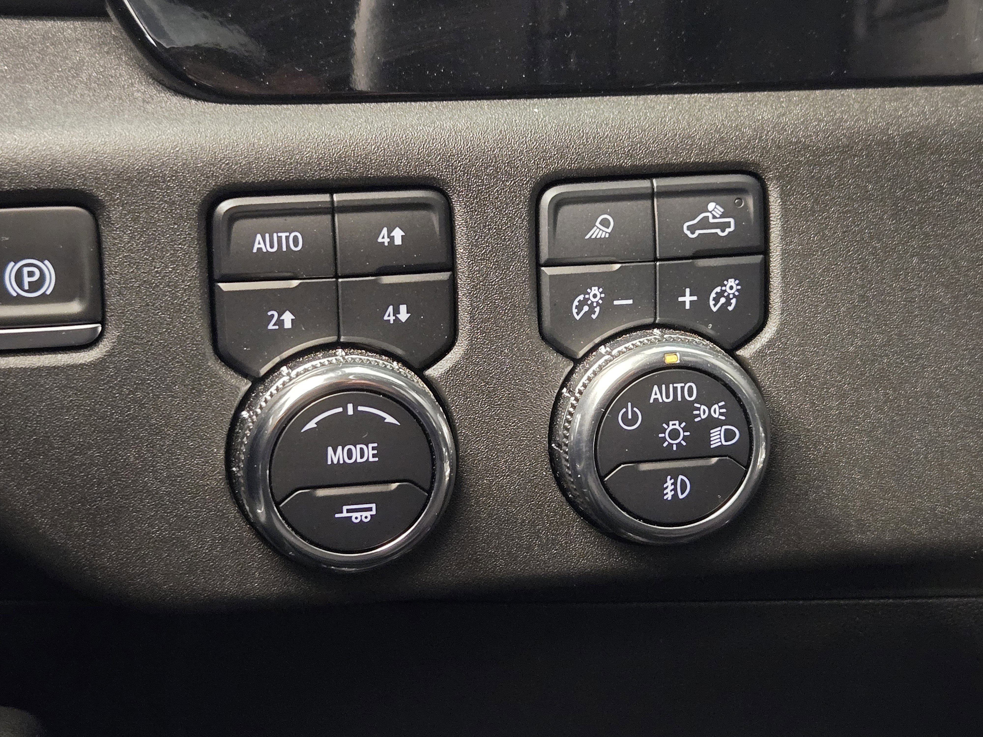 Used 2025 GMC Sierra 1500 Elevation w/ Elevation Premium Package image 18