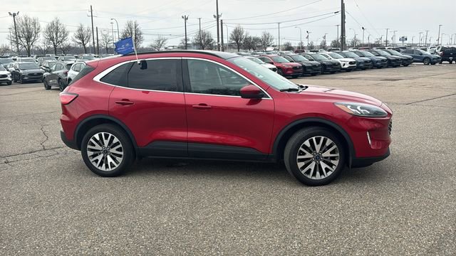 Certified 2022 Ford Escape Titanium w/ Class II Trailer Tow Package image 6