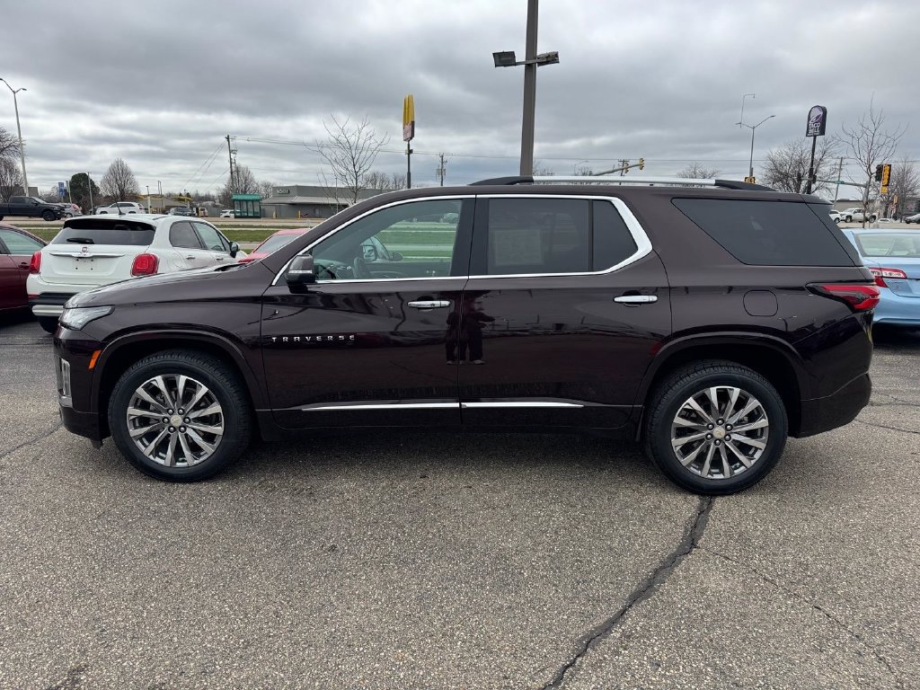 Used 2023 Chevrolet Traverse Premier w/ LPO, Floor Liner Package AWD/4WD image 3