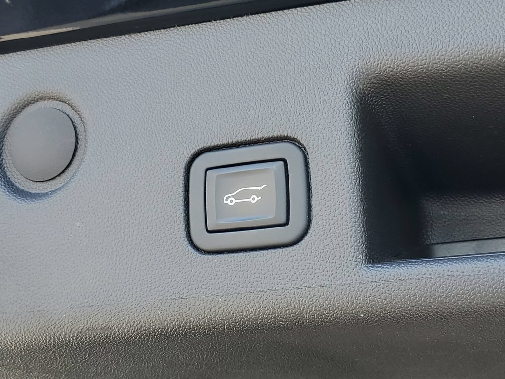 Used 2022 Chevrolet Equinox LT FWD image 9
