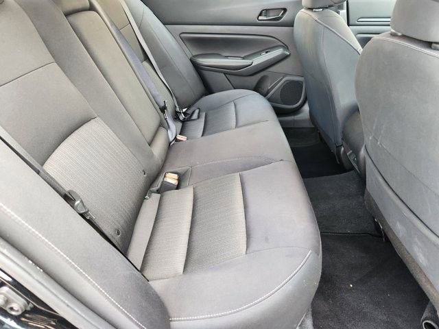 Used 2025 Nissan Altima 2.5 SV FWD image 31