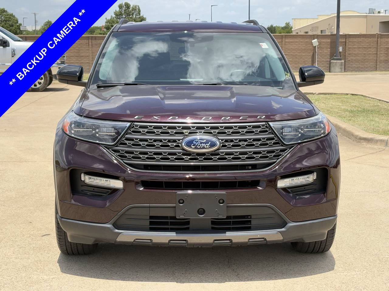 Certified 2023 Ford Explorer XLT w/ Equipment Group 202A RWD image 9