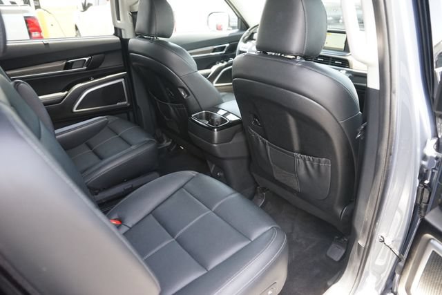 Used 2020 Kia Telluride EX w/ EX Premium Package AWD/4WD image 17