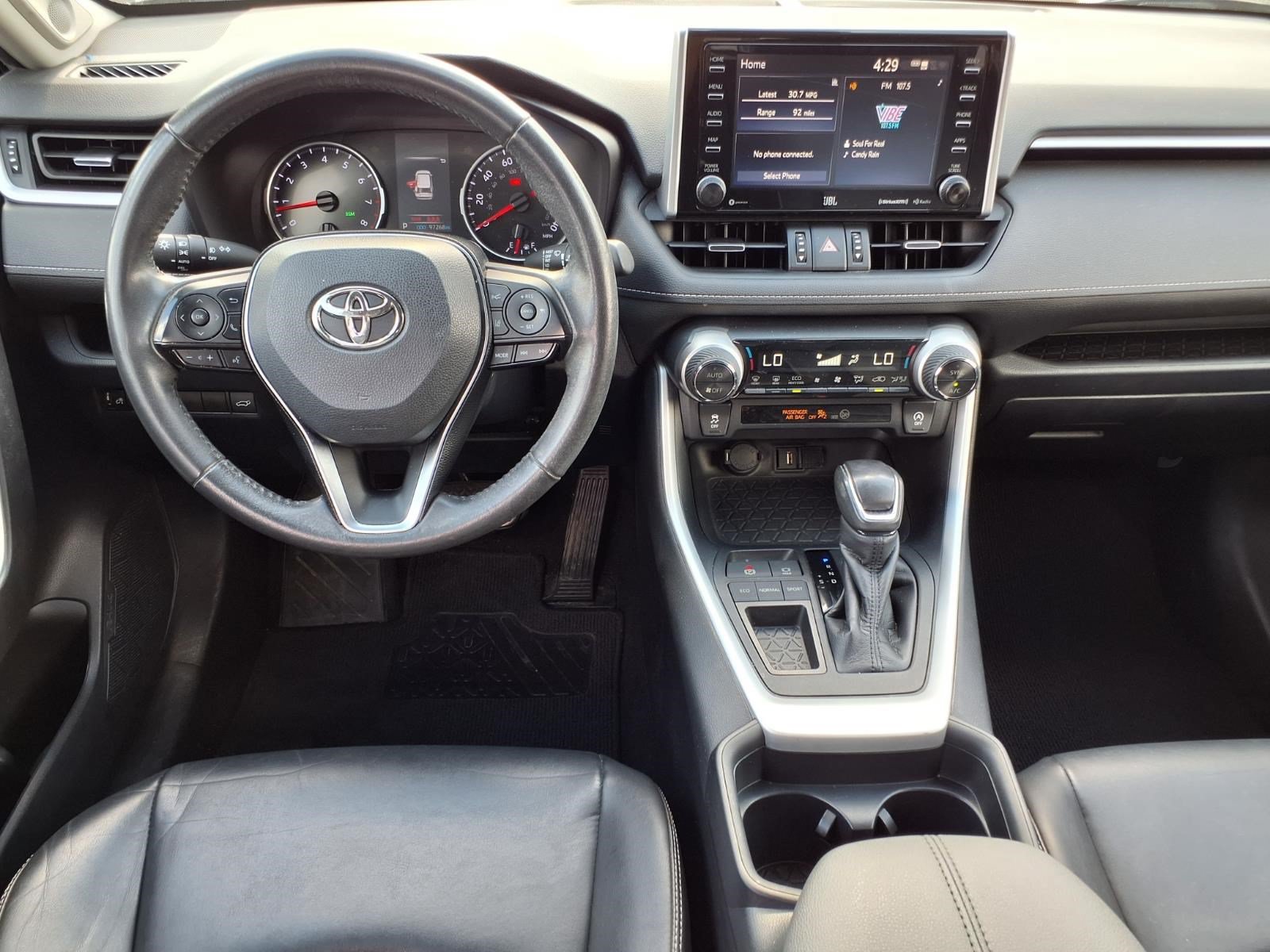 Used 2020 Toyota RAV4 XLE Premium FWD image 13