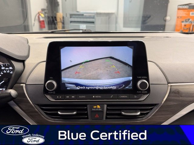 Used 2025 Nissan Altima 2.5 SV FWD image 16