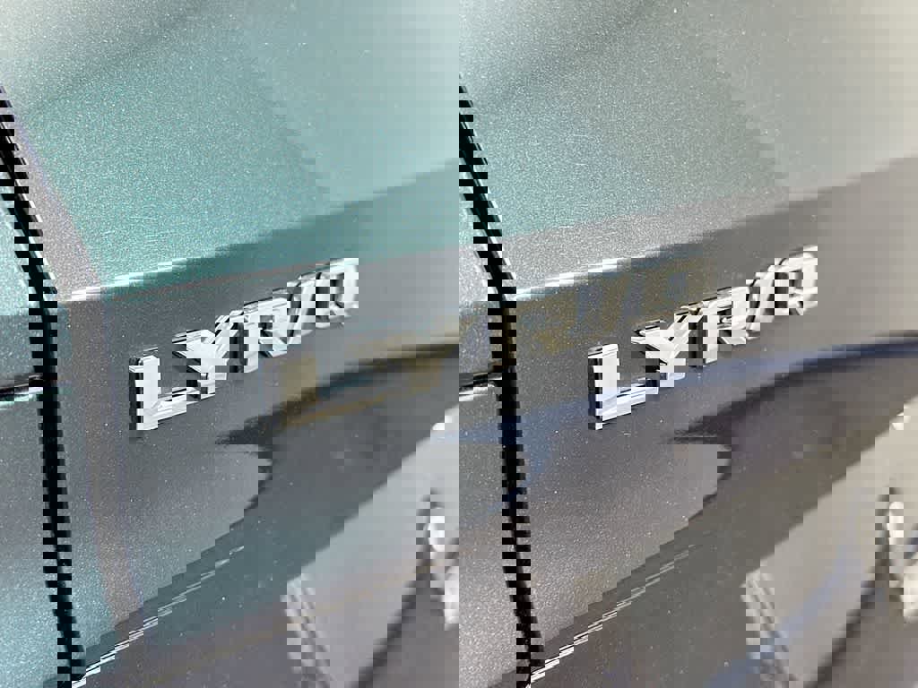 Used 2024 Cadillac Lyriq Luxury image 10