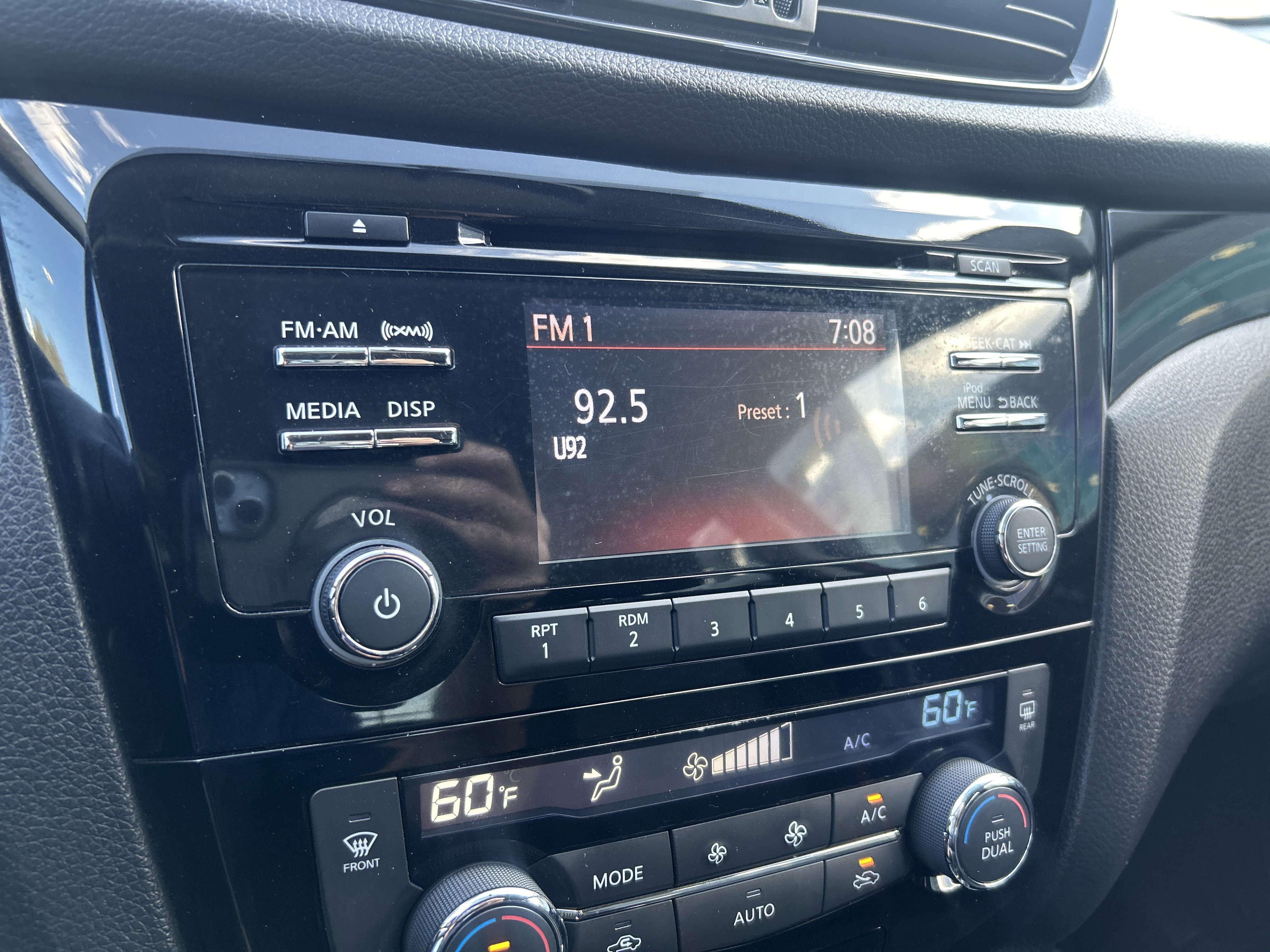 Used 2018 Nissan Rogue Sport SV w/ SV All-Weather Package image 21