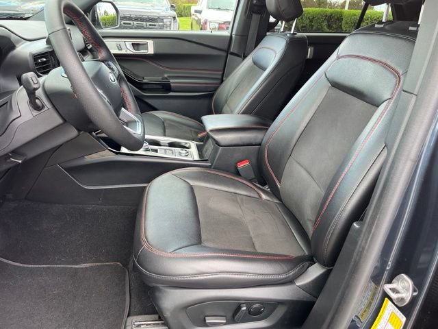 Certified 2023 Ford Explorer ST-Line AWD/4WD image 16