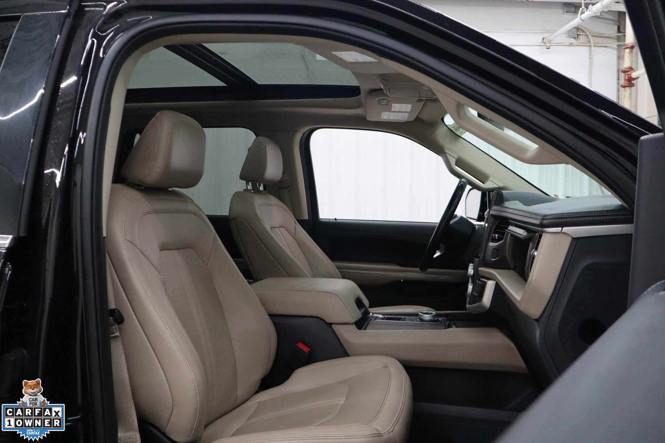 Certified 2024 Ford Expedition Max Limited RWD image 31