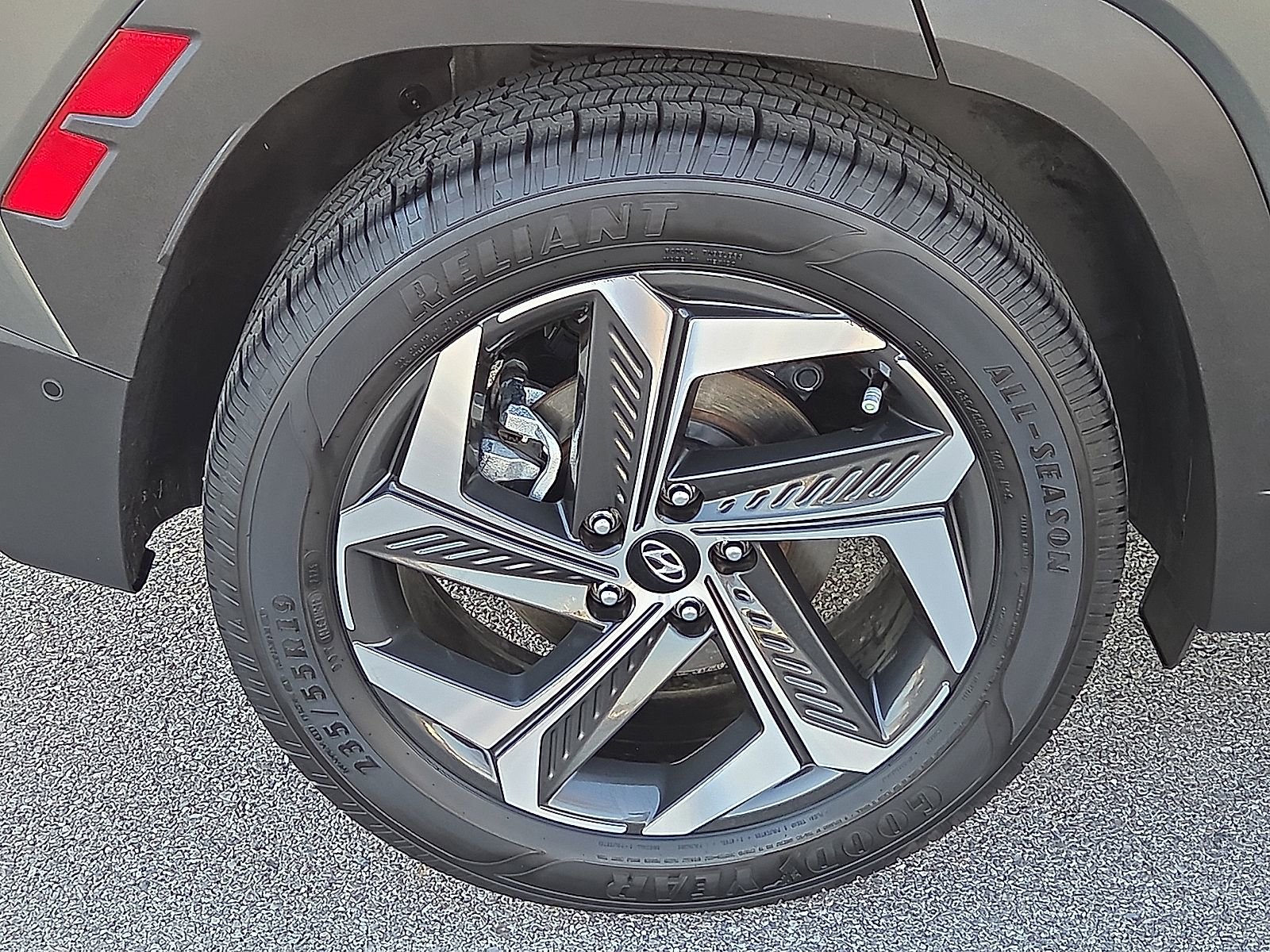 Used 2023 Hyundai Tucson Limited image 7