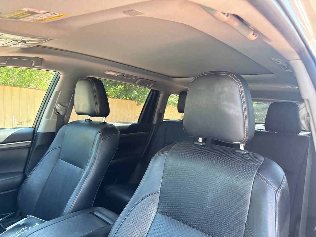 Used 2019 Toyota Highlander Limited Platinum AWD/4WD image 13