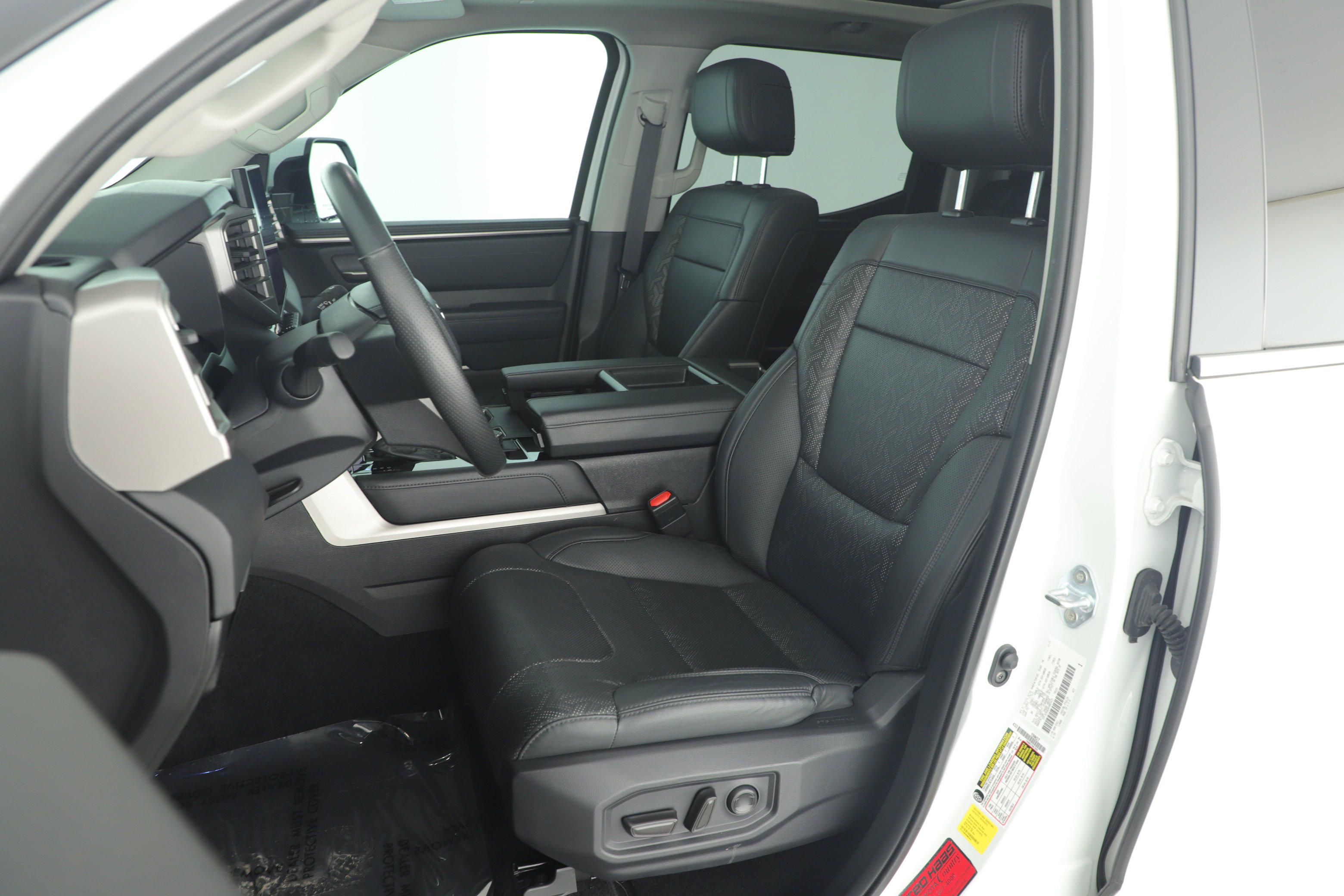 Used 2024 Toyota Tundra Limited image 12