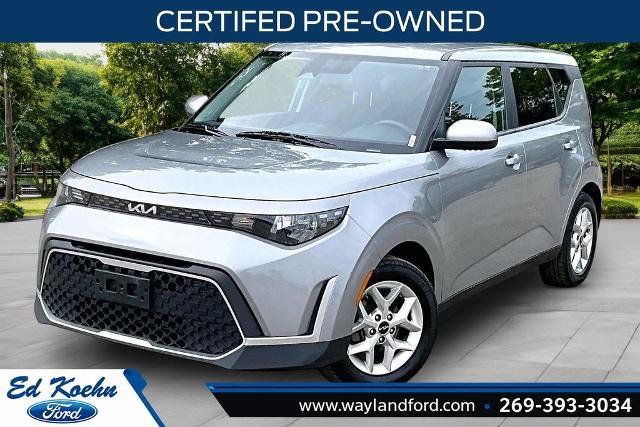 Used 2023 Kia Soul LX w/ Option Group 015 FWD image 12