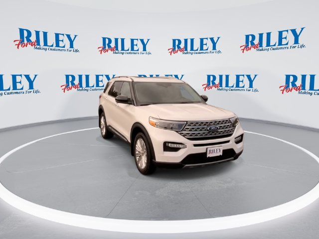 Certified 2023 Ford Explorer Limited w/ Limited Technology Package AWD/4WD image 2