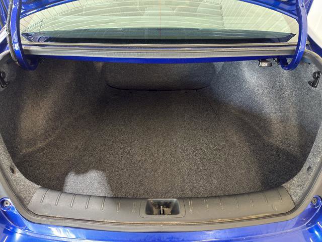 Used 2017 Honda Accord EX-L image 10