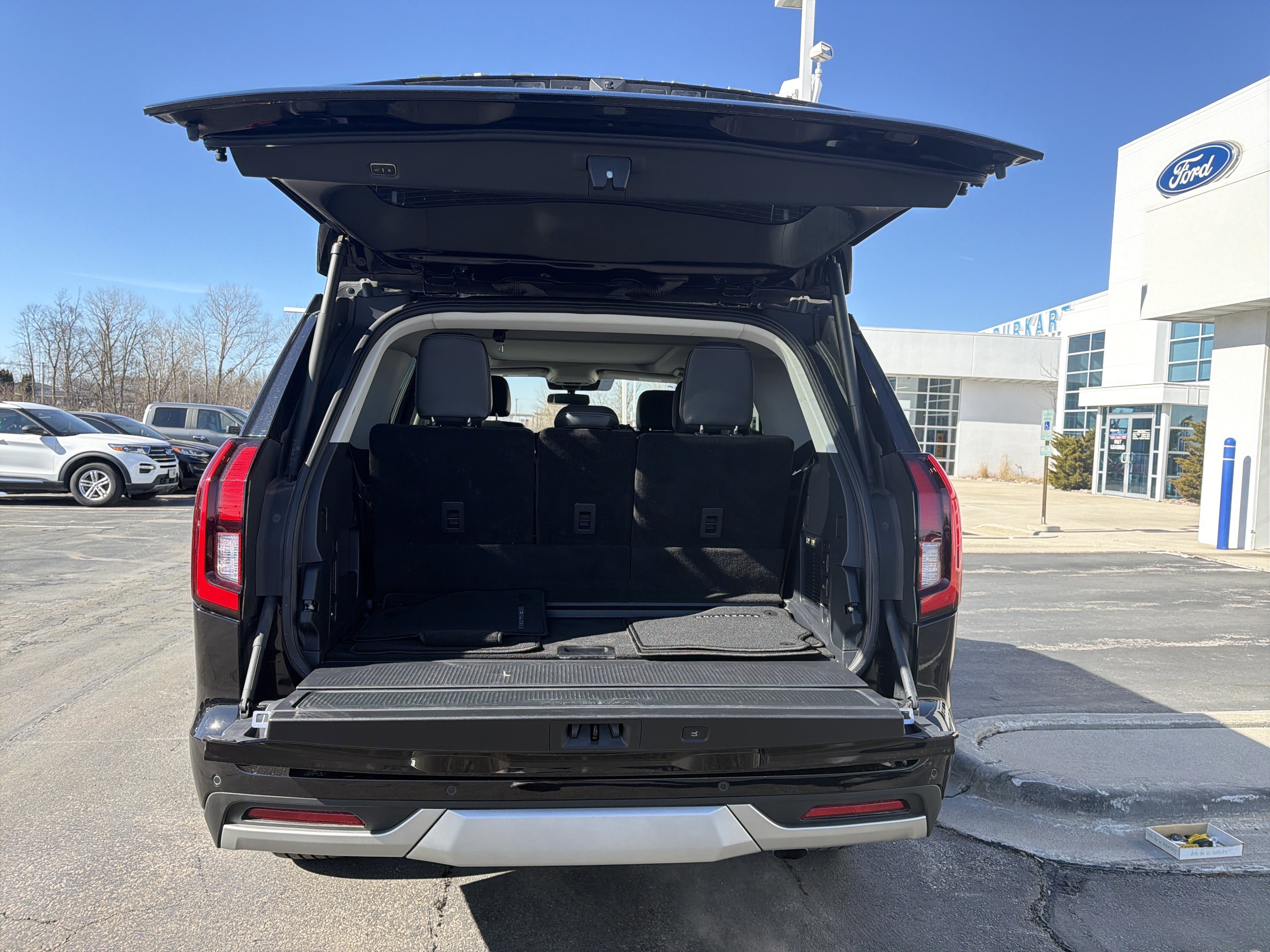 Certified 2025 Ford Expedition Platinum image 17