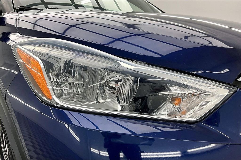 Used 2020 Nissan Kicks SV FWD image 29