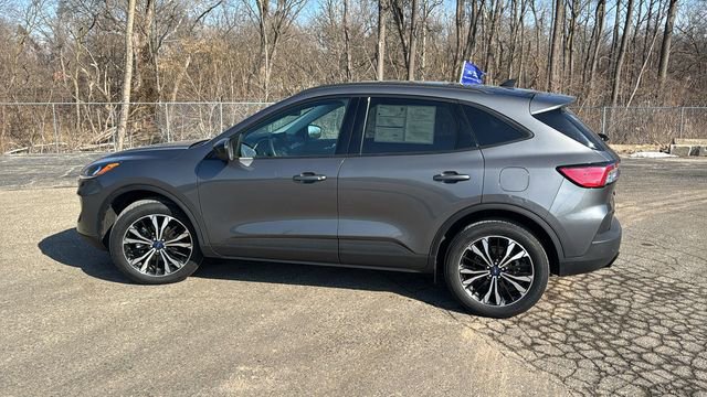 Certified 2022 Ford Escape SEL w/ SEL Stealth AWD Package image 2