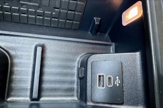 Certified 2025 Ford Expedition Active AWD/4WD image 16