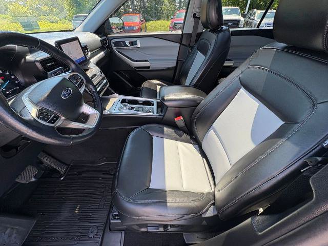 Certified 2023 Ford Explorer XLT w/ Equipment Group 202A AWD/4WD image 11