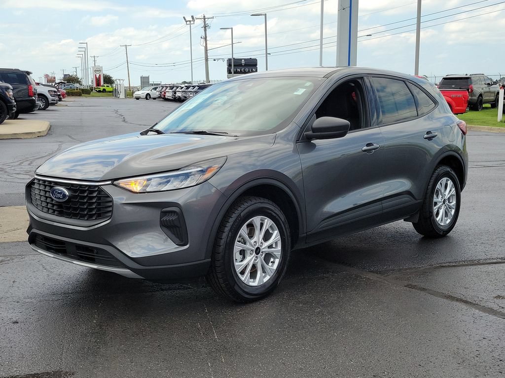 Certified 2025 Ford Escape Active AWD/4WD image 8