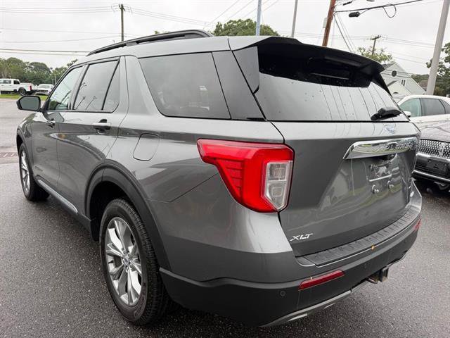 Certified 2023 Ford Explorer XLT w/ Equipment Group 202A AWD/4WD image 6