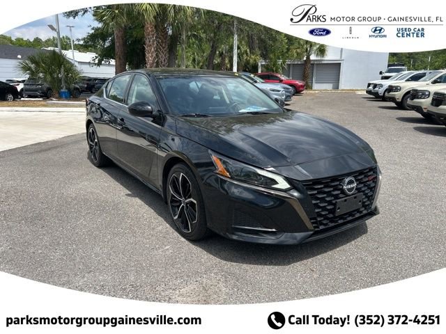 Used 2024 Nissan Altima 2.5 SR FWD image 1