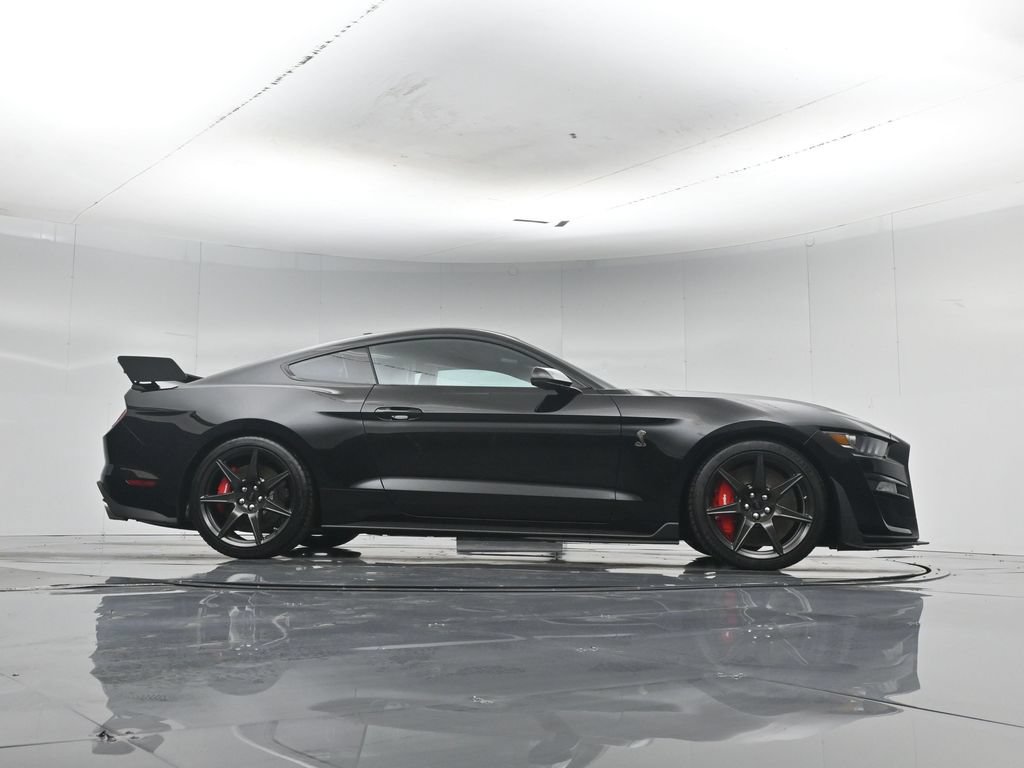 Certified 2022 Ford Mustang Shelby GT500 w/ Carbon Fiber Track Pack RWD image 50