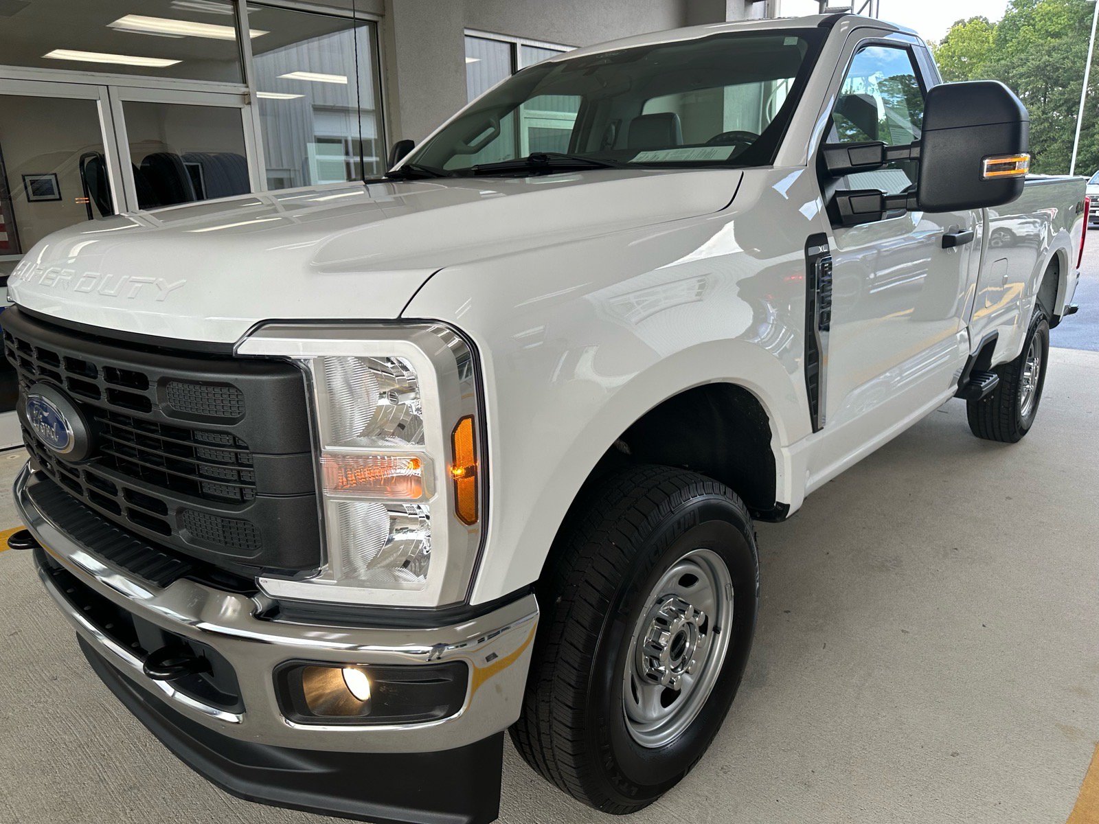 Certified 2024 Ford F250 XL w/ XL Chrome Package AWD/4WD image 3